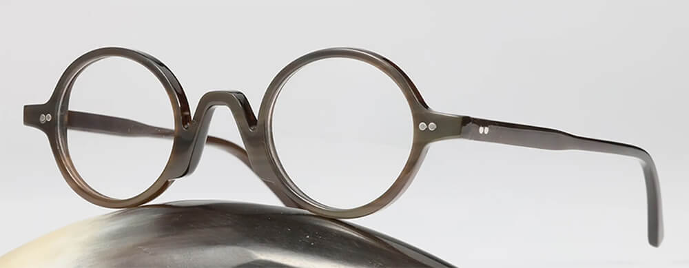 ​Horn Eyeglasses Suppliers: Elevating Your Eyewear Experience